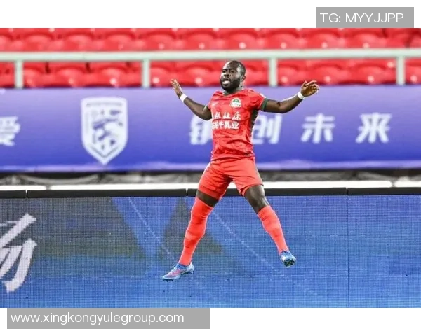 河南队凭借定位球进攻本赛季打入29球领跑中超球队展现强大实力